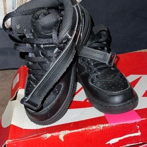 Nike high top air forces